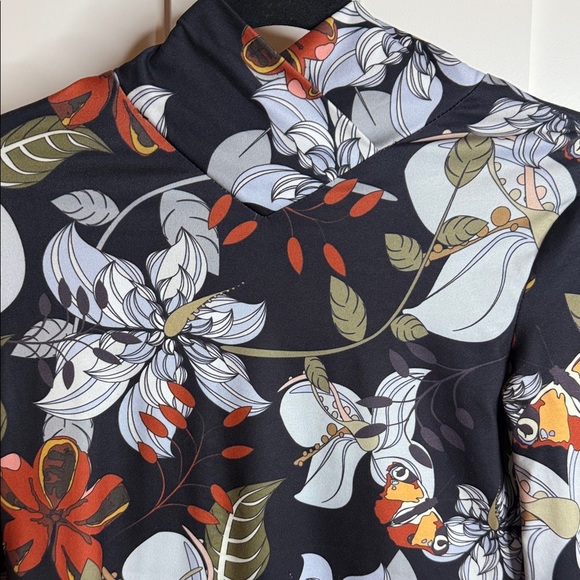 Floral Long Sleeve Top - Picture 2 of 6